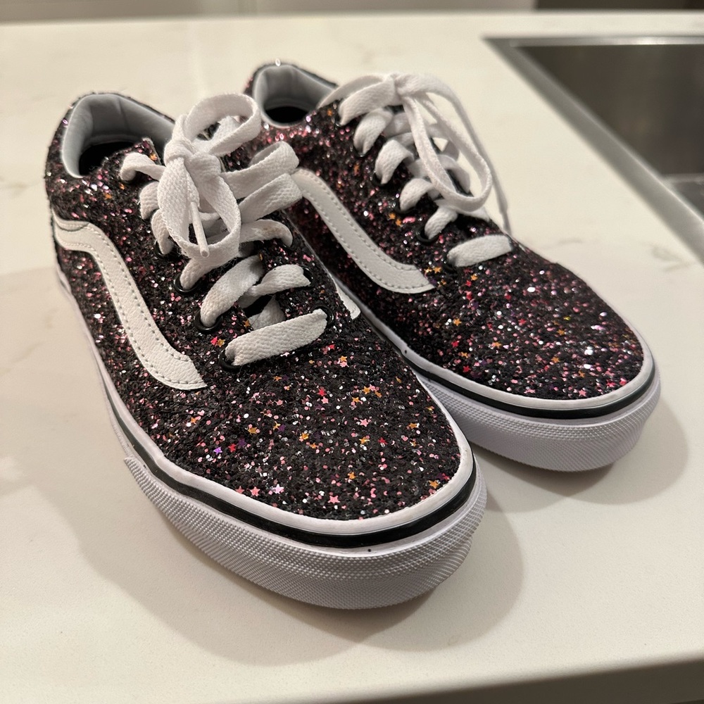Girls size 2 glitter vans. Brand new without tags.